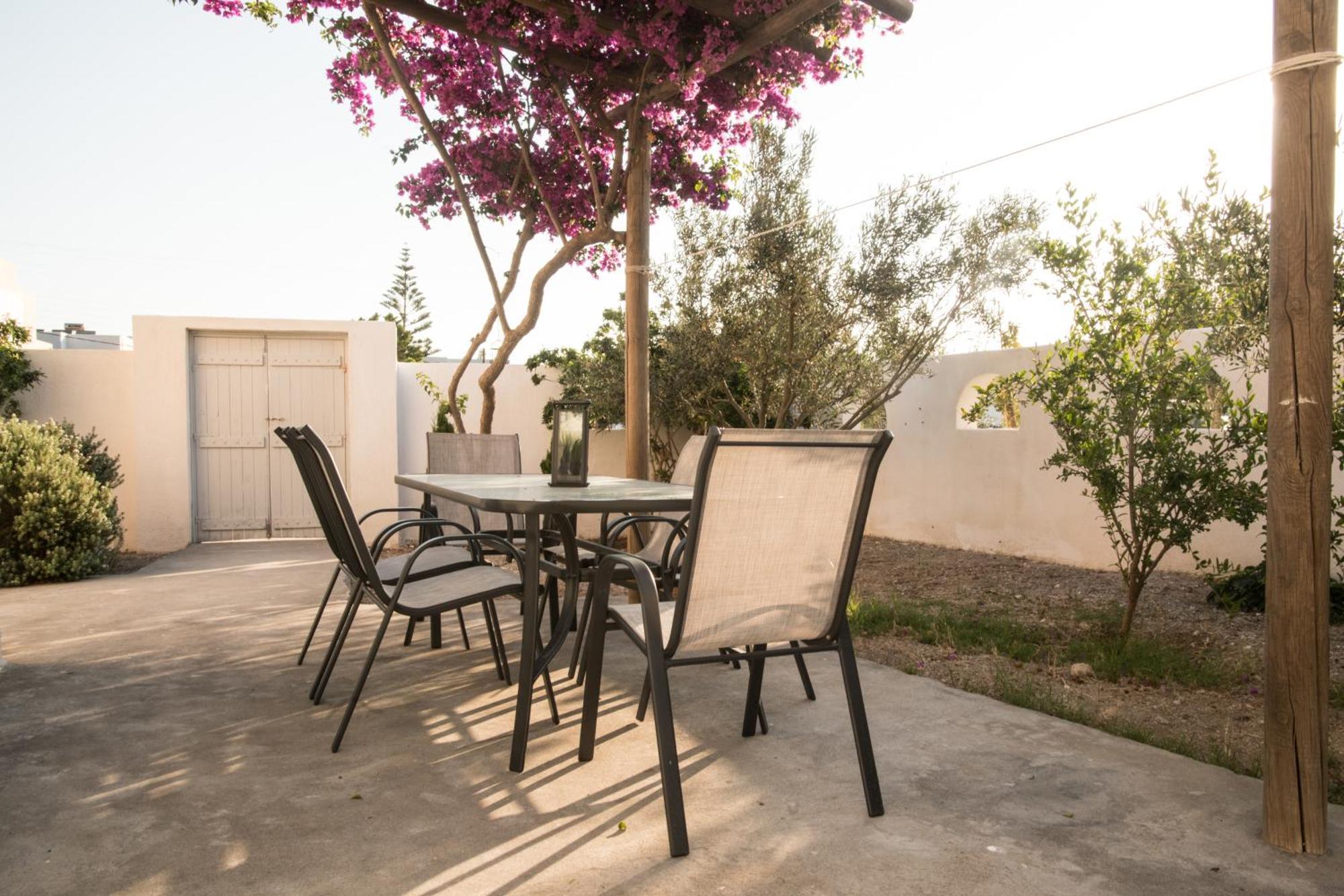 E & E Villa Kamári