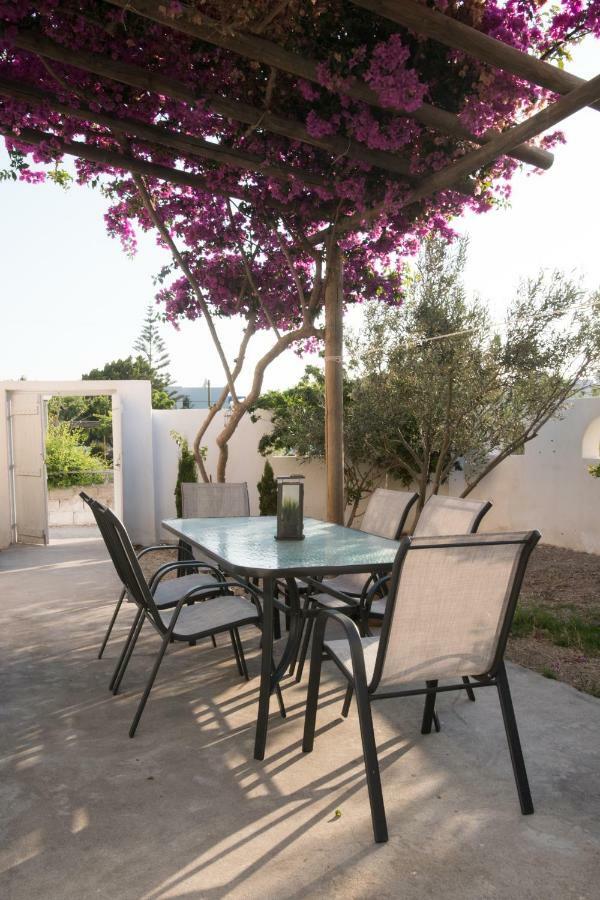 E & E Villa Kamári